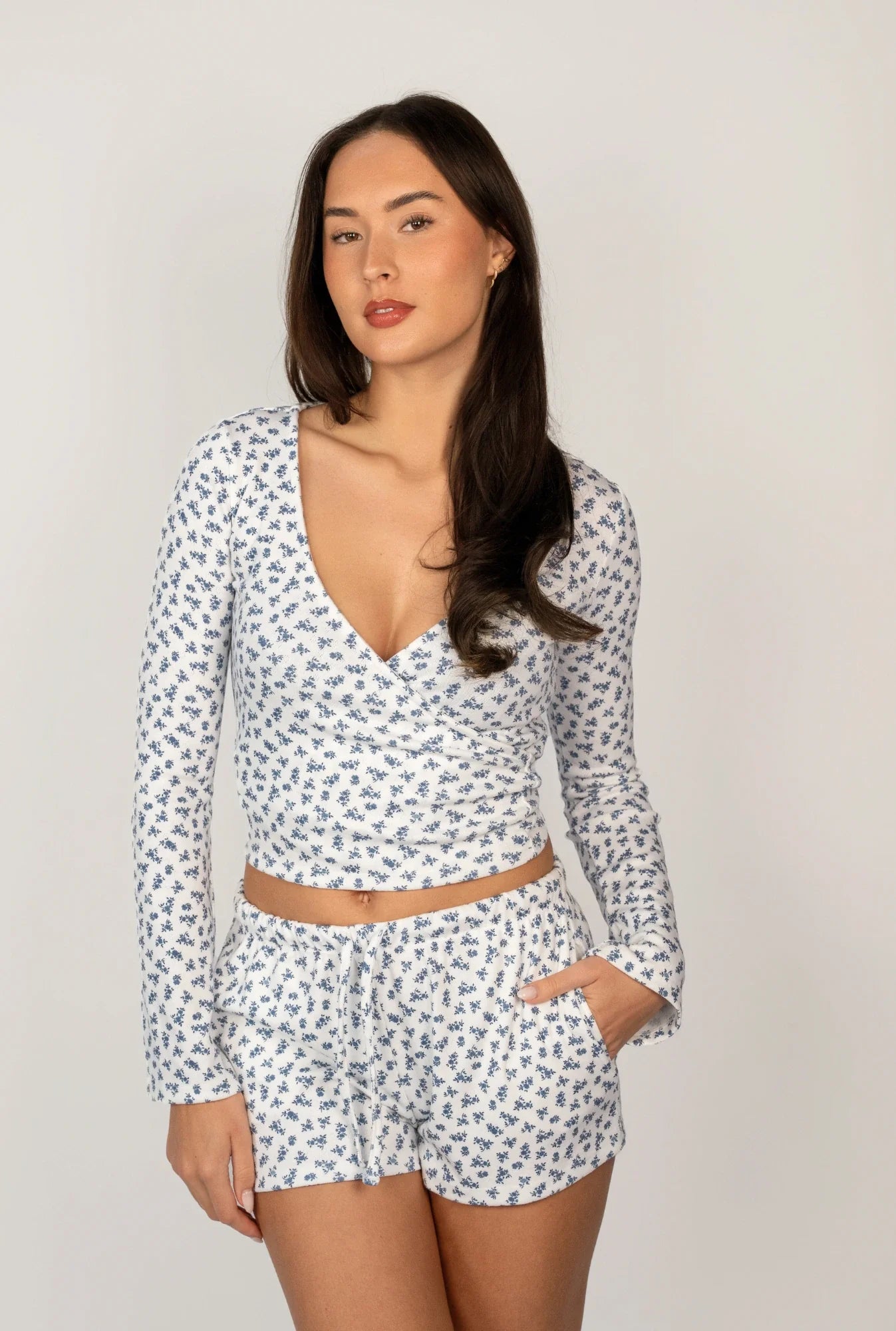 POINTELLE WRAPVEST WINTERBLOOM