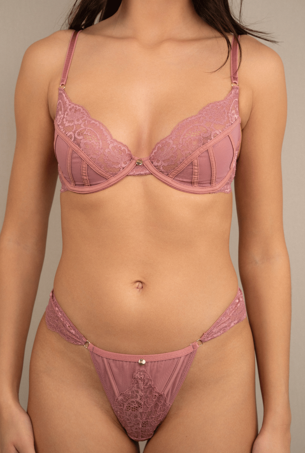 DOLCE STRING PASTELRÓŻOWY