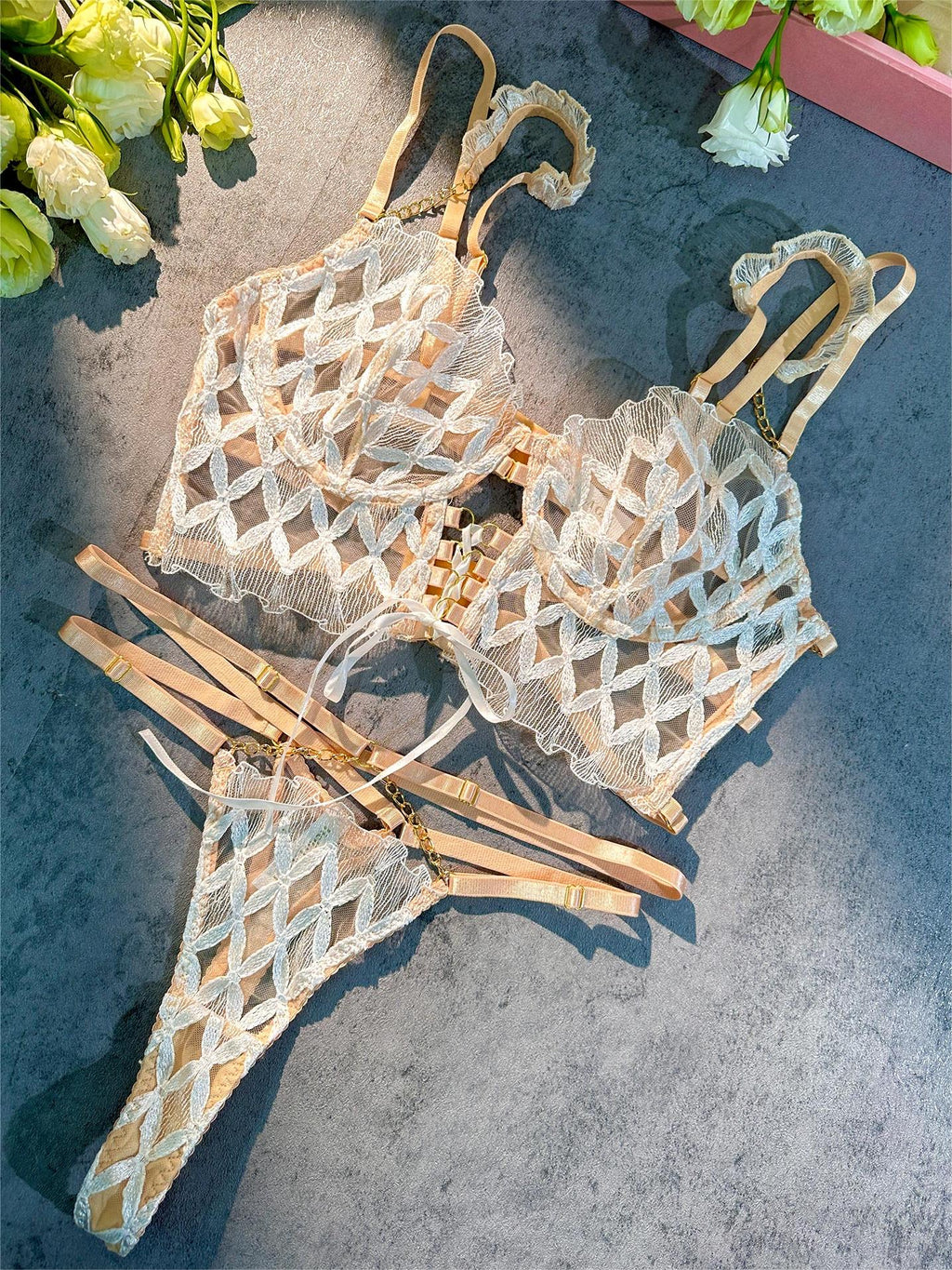 Provocatrix | Złota Pokusa